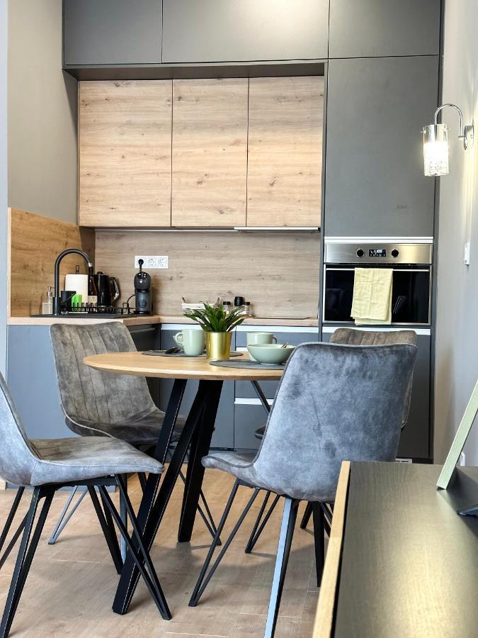 Linden Apartman 107 Glamour (Adults Only) Mosonmagyarovar Bagian luar foto