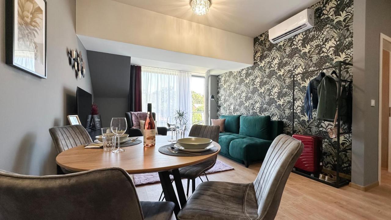 Linden Apartman 107 Glamour (Adults Only) Mosonmagyarovar Bagian luar foto