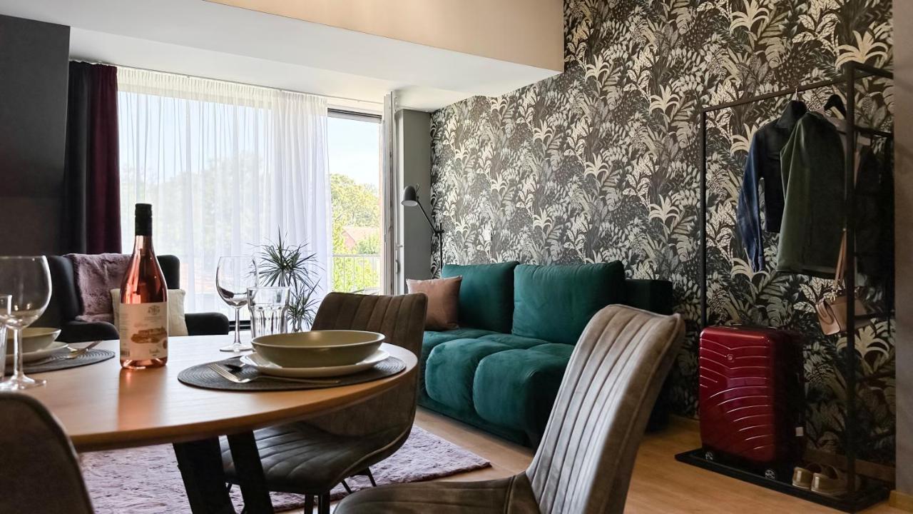 Linden Apartman 107 Glamour (Adults Only) Mosonmagyarovar Bagian luar foto