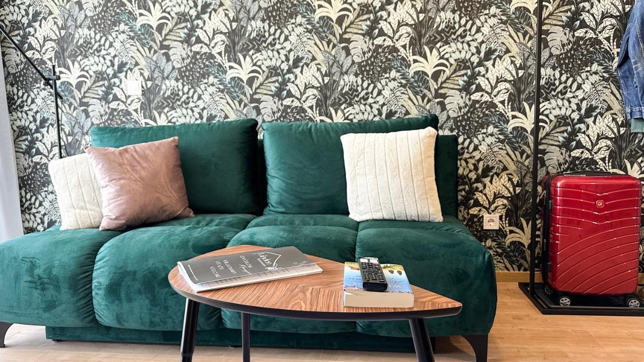 Linden Apartman 107 Glamour (Adults Only) Mosonmagyarovar Bagian luar foto